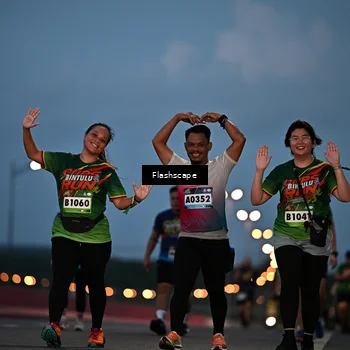 Runner Photo 9246119
