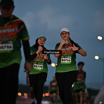 Runner Photo 9247044