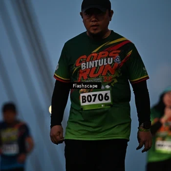 Runner Photo 9247060