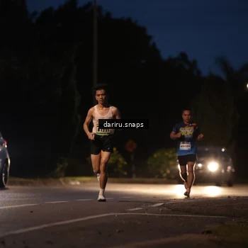 Runner Photo 9247111