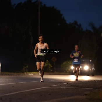 Runner Photo 9247346