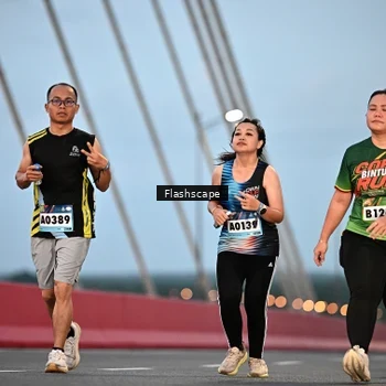 Runner Photo 9247369
