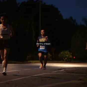 Runner Photo 9247433