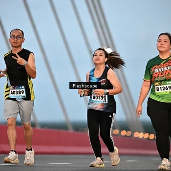 Runner Photo 9247435