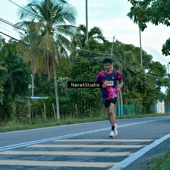 Runner Photo 9247456
