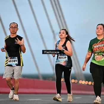 Runner Photo 9247488