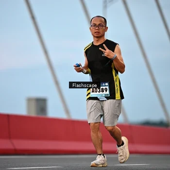 Runner Photo 9247554