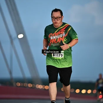 Runner Photo 9247836