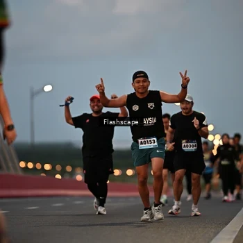 Runner Photo 9248318