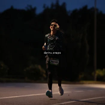 Runner Photo 9248611
