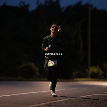 Runner Photo 9248615