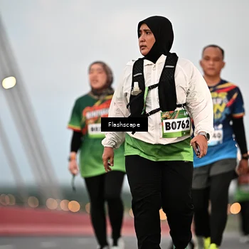 Runner Photo 9249055