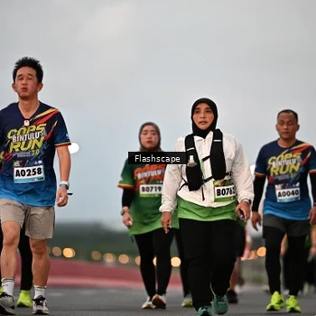Runner Photo 9249078