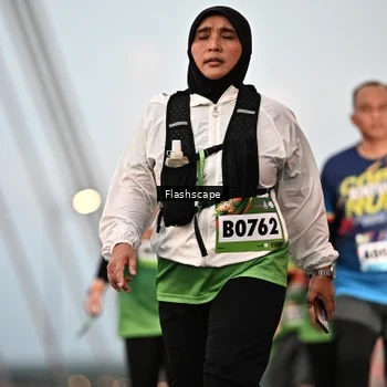 Runner Photo 9249115