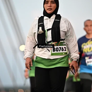 Runner Photo 9249116