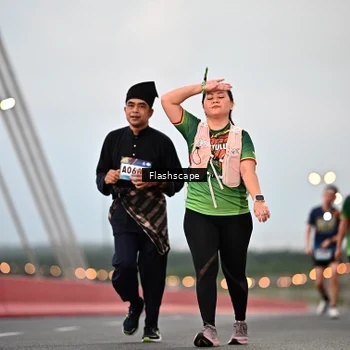 Runner Photo 9249200