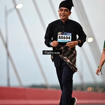 Runner Photo 9249259