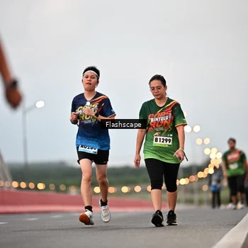 Runner Photo 9249323