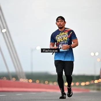Runner Photo 9249491