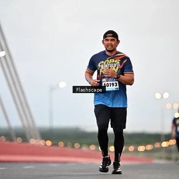 Runner Photo 9249552