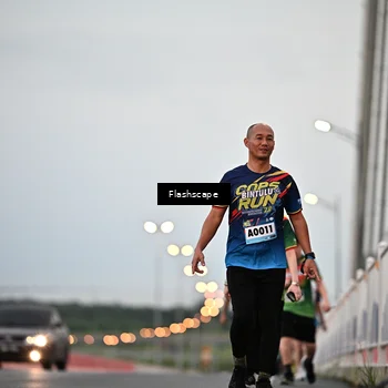 Runner Photo 9249677