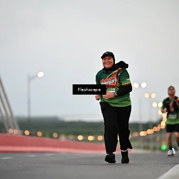 Runner Photo 9249887