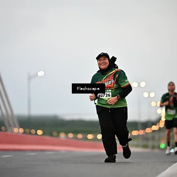 Runner Photo 9249898