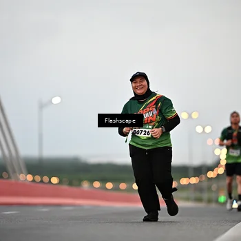 Runner Photo 9249900