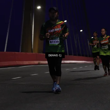 Runner Photo 9250136