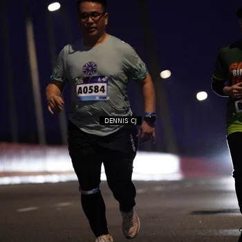 Runner Photo 9250204