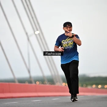 Runner Photo 9250284