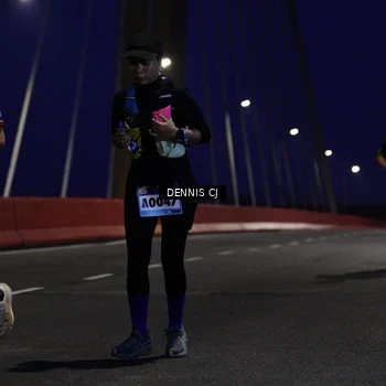 Runner Photo 9250286