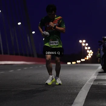 Runner Photo 9250287