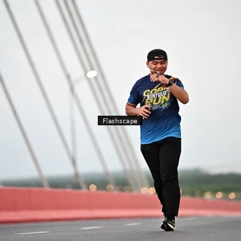 Runner Photo 9250298
