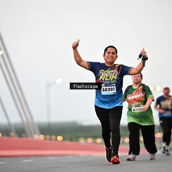 Runner Photo 9250300