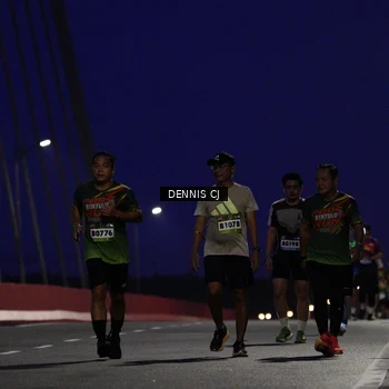 Runner Photo 9250316