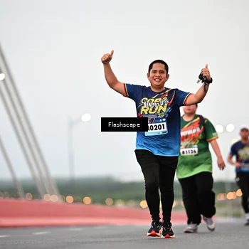 Runner Photo 9250335