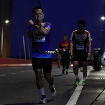 Runner Photo 9250338