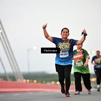 Runner Photo 9250341