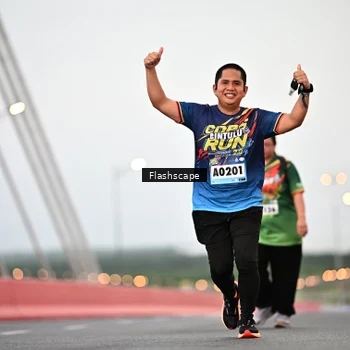 Runner Photo 9250342