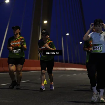 Runner Photo 9250357