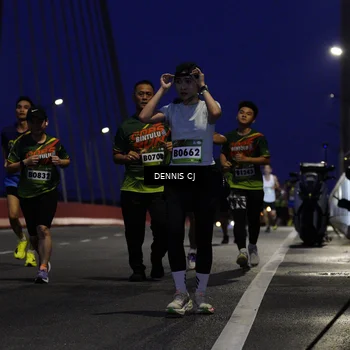 Runner Photo 9250358