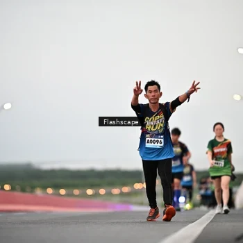 Runner Photo 9250418