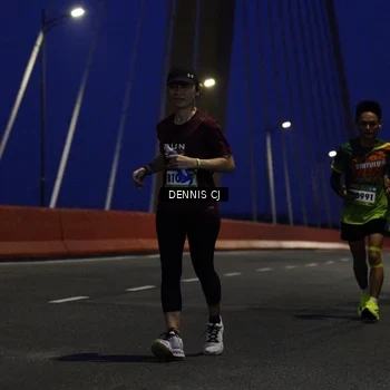 Runner Photo 9250442