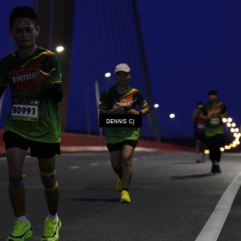 Runner Photo 9250446