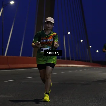 Runner Photo 9250450