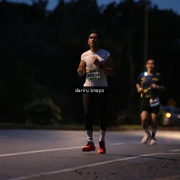 Runner Photo 9250499
