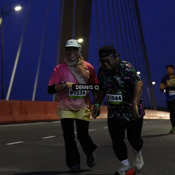 Runner Photo 9250537