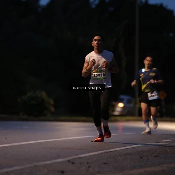 Runner Photo 9250540
