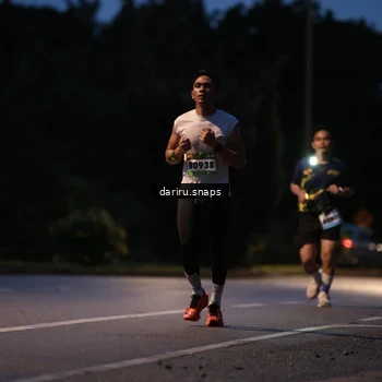 Runner Photo 9250567